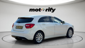 2014 Mercedes-Benz A Class 1.5 A180 Cdi Se 7g-Dct Euro 5 (s/s) 5dr in White — image 5