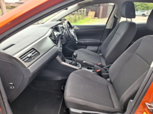 2018 Volkswagen Polo 1.0 Tsi Se in Orange — image 4