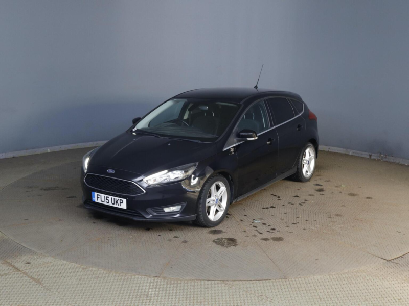 2015 Ford Focus 1.0t Ecoboost Zetec Euro 6 (s/s) 5dr in Black — image 1