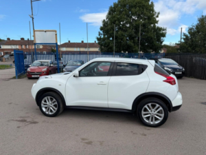 2012 Nissan Juke 1.6 Acenta Premium Euro 5 (s/s) 5dr in White — image 3