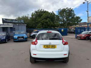 2012 Nissan Juke 1.6 Acenta Premium Euro 5 (s/s) 5dr in White — image 5