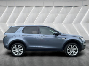 2019 Land Rover Discovery Sport 2.0 Td4 Hse Luxury Auto 4WD Euro 6 (s/s) 5dr in Blue — image 5