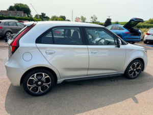 2019 MG Mg3 1.5 Vti-Tech Exclusive Hatchback 5dr Petrol Manual Euro 6 (s/s) (106 Ps) in Silver — image 2