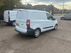 2018 Ford Transit Courier 1.5 Tdci Trend Panel Van 5dr Diesel Manual L1 Euro 6 (95 Ps) in White — image 3