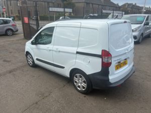 2018 Ford Transit Courier 1.5 Tdci Trend Panel Van 5dr Diesel Manual L1 Euro 6 (95 Ps) in White — image 5