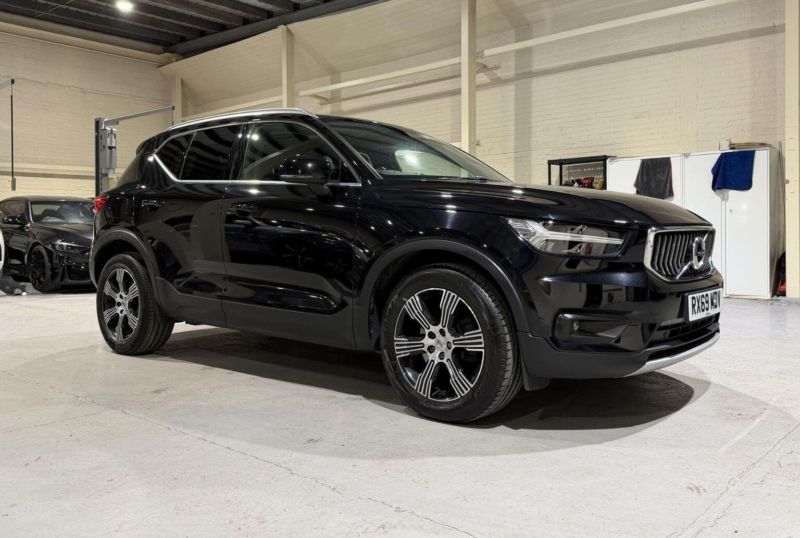 2019 Volvo Xc40 2.0 T4 Inscription Auto AWD Euro 6 (s/s) 5dr in Black — image 1