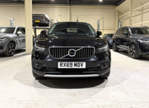 2019 Volvo Xc40 2.0 T4 Inscription Auto AWD Euro 6 (s/s) 5dr in Black — image 2