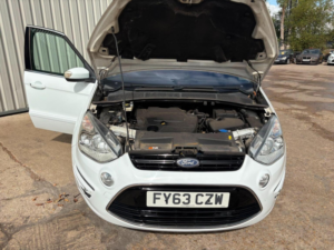 2013 Ford S-Max 2.0 Tdci Titanium Powershift Euro 5 5dr in White — image 2