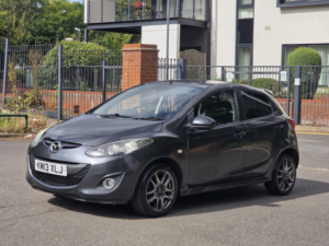 2013 Mazda Mazda2 1.3 Venture Hatchback 5dr Petrol Manual Euro 5 (84 Ps) in Grey — image 3