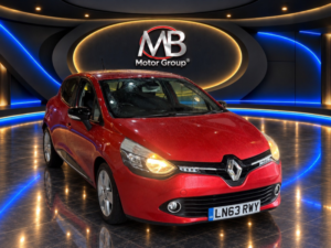 2013 Renault Clio 1.5 Dci Dynamique Medianav in Red — image 2