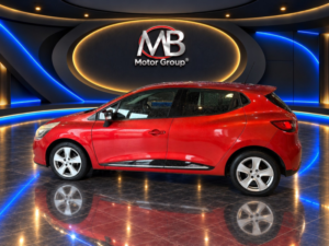 2013 Renault Clio 1.5 Dci Dynamique Medianav in Red — image 5