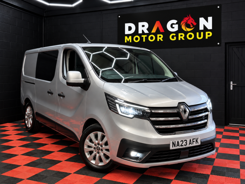 2023 Renault Trafic 2.0 Dci Blue Ll30 Sport Crew Van Double Cab 6dr Diesel Manual L2 H1 Euro 6 (s/s) (150 Ps) in Grey — image 1