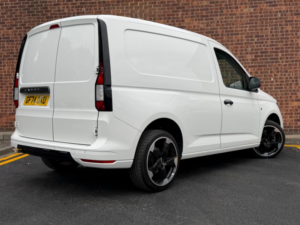 2024 Volkswagen Caddy 2.0 Tdi C20 Commerce Plus DSG Swb Euro 6 (s/s) 5dr in White — image 4