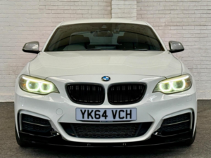 2014 BMW 2 Series 3.0 M235i Auto Euro 6 (s/s) 2dr in White — image 3