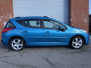 2012 Peugeot 207 Sw 1.6 Hdi Active in Blue — image 3