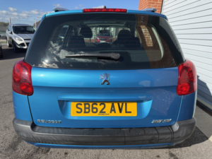 2012 Peugeot 207 Sw 1.6 Hdi Active in Blue — image 5