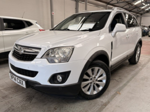 2014 Vauxhall Antara 2.2 Cdti Exclusiv in White — image 2