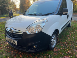 2016 Vauxhall Combo 1.6 Cdti 2300 16v in White — image 4