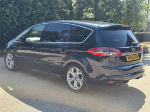 2014 Ford S-Max 2.2 Tdci Titanium X Sport Auto Euro 5 5dr in Black — image 4