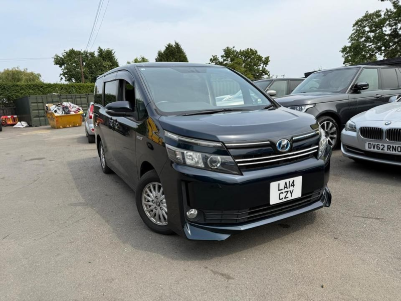2025 Toyota Voxy 80 Series in Blue — image 1