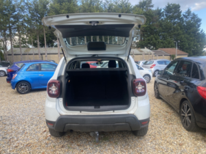 2019 Dacia Duster 1.6 Essential Sce 115 4x2 My19 in White — image 5