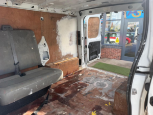 2016 Renault Trafic 1.6 Dci 27 Sport Nav Swb Standard Roof Euro 6 5dr in White — image 5