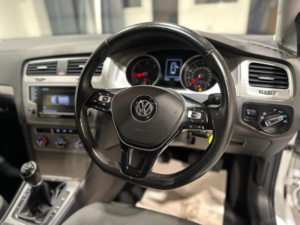 2015 Volkswagen Golf 1.6 Tdi Bluemotion Tech Match Euro 6 (s/s) 5dr in White — image 2