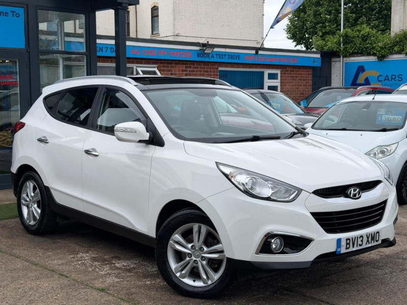 2013 Hyundai Ix35 1.7 Crdi Premium Euro 5 (s/s) 5dr in White — image 1