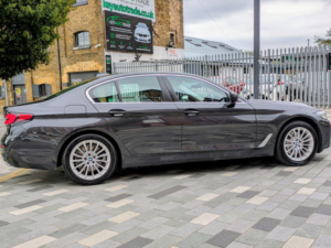 2020 BMW 5 Series 2.0 530e Se Saloon in Grey — image 5