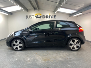 2013 Kia Rio 1.4 Crdi Ecodynamics 3 Hatchback 3dr Diesel Manual Euro 5 (s/s) (89 Bhp) in Black — image 2