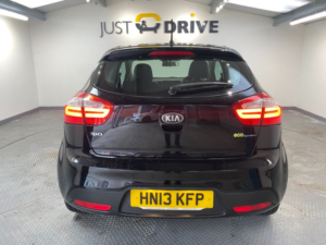 2013 Kia Rio 1.4 Crdi Ecodynamics 3 Hatchback 3dr Diesel Manual Euro 5 (s/s) (89 Bhp) in Black — image 4