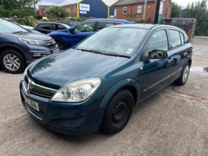 2007 Vauxhall Astra 1.4i 16v Life 5dr in Blue — image 2