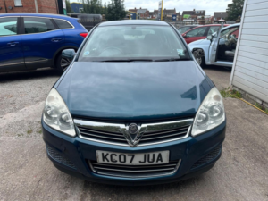 2007 Vauxhall Astra 1.4i 16v Life 5dr in Blue — image 3