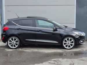 2018 Ford Fiesta 1.0t Ecoboost Vignale Euro 6 (s/s) 5dr in Black — image 5