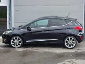 2018 Ford Fiesta 1.0t Ecoboost Vignale Euro 6 (s/s) 5dr in Black — image 6