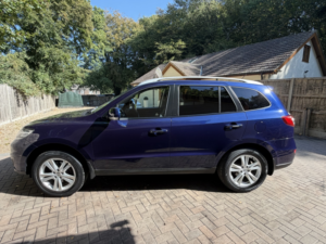 2011 Hyundai Santa Fe 2.2 Crdi Premium 4x4 Auto in Blue — image 4