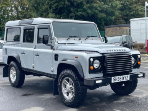 2007 Land Rover Defender 110 2.5 Td5 in Silver — image 2