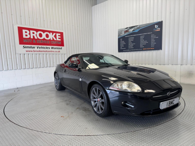 2006 Jaguar Xk 4.2 V8 Auto Euro 4 2dr in Black — image 1