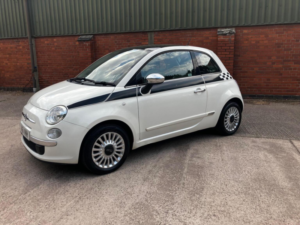 2011 Fiat 500 1.2 Lounge Euro 5 (s/s) 3dr in White — image 2