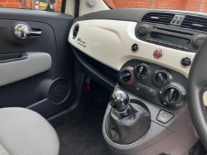 2011 Fiat 500 1.2 Lounge Euro 5 (s/s) 3dr in White — image 6