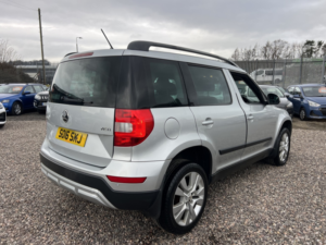 2016 Skoda Yeti 1.2 Tsi Se L in Silver — image 2