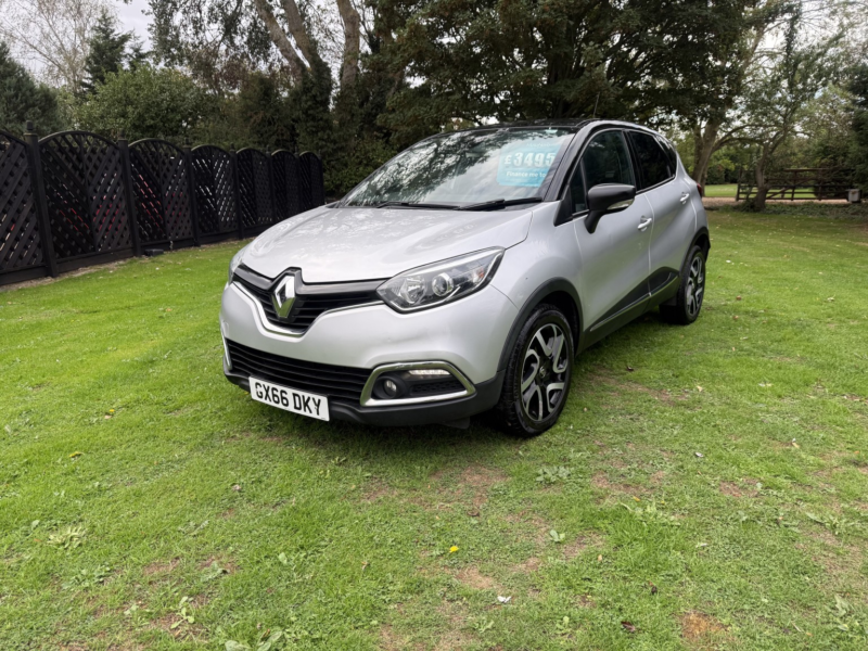 2016 Renault Captur 0.9 Dynamique S Nav Tce 90 in Silver — image 1