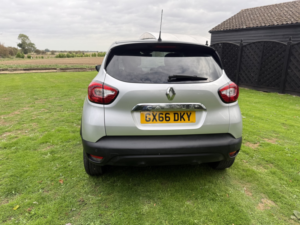 2016 Renault Captur 0.9 Dynamique S Nav Tce 90 in Silver — image 5