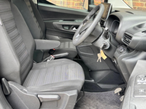 2019 Vauxhall Combo Life 1.5 Turbo D Blueinjection Energy Euro 6 (s/s) 5dr in Black — image 3