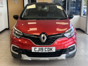 2019 Renault Captur 1.3 Gt Line Tce 150 Auto Edc My19 in Red — image 2