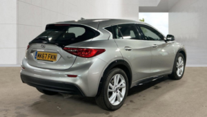 2017 Infiniti Q30 1.5d Business Executive Hatchback 5dr Diesel Manual Euro 6 (s/s) (109 Ps) in Silver — image 3