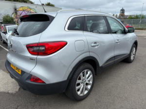 2017 Renault Kadjar 1.5 Dci Dynamique Nav SUV 5dr Diesel Manual Euro 6 (s/s) (110 Ps) in Silver — image 3