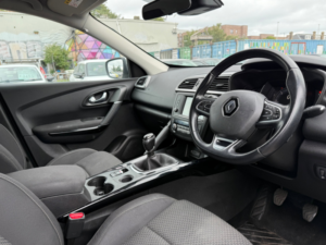 2017 Renault Kadjar 1.5 Dci Dynamique Nav SUV 5dr Diesel Manual Euro 6 (s/s) (110 Ps) in Silver — image 5