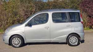 2003 Toyota Yaris Verso 1.3 Vvt-I T Spirit in Silver — image 4