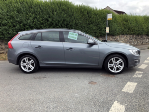 2017 Volvo V60 2.4 Se Nav D5 Twin Engine Diesel Plug-In-Hybrid Automatic AWD - Full Service History in Grey — image 2